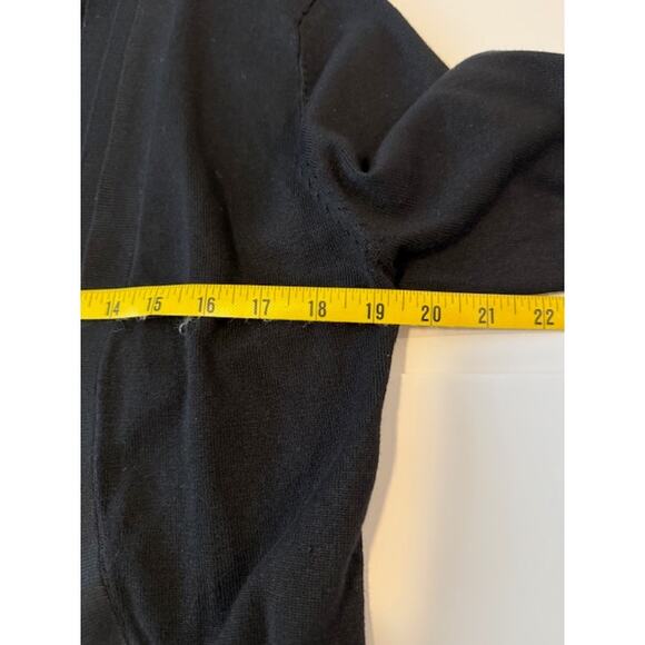 Classic Black Cardigan Sweater Large - Picture 4 of 6